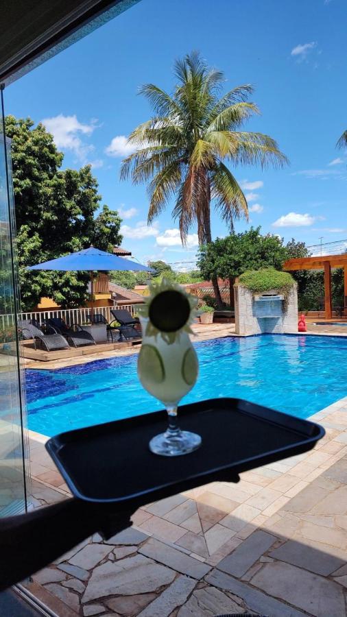 Pousada Shangrila ฮิเบเราเปรโต ภายนอก รูปภาพ